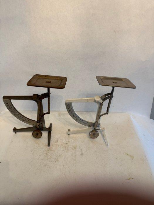 Balans of weegschaal (2) - 2 fraaie antiek/ vintage brieven, Antiek en Kunst, Curiosa en Brocante