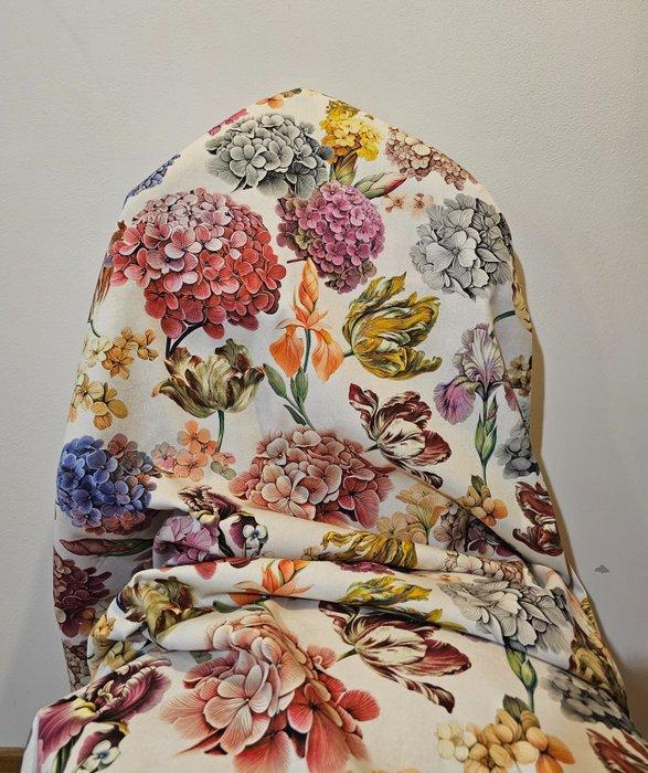 300x280cm! Art Nouveau bloemenstof met hortensias en tulpen, Antiek en Kunst, Antiek | Tapijten, Tafelkleden en Textiel