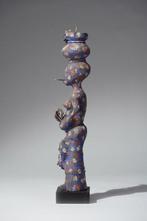 Een houten beeld. - voodoo - Fon - Togo (Zonder