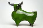 Urszula Despet - sculptuur, Green Bull - 14 cm - Keramiek -