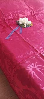 Linda, zijden dekbed met dubbele zijde, of een tafelkleed