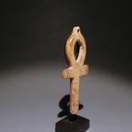 Oude Egypte, late periode Been Isisknotsleutelsbeeld. 5,3 cm