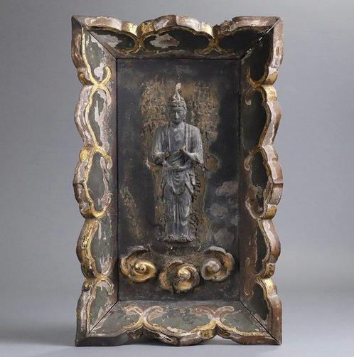 Buddhist Altar Plaque – Bodhisattva Figure - Beeld Hout -, Antiek en Kunst, Antiek | Overige Antiek