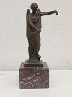 Beeld, La Vittoria Alata - 28 cm - Brons, Marmer, Antiek en Kunst, Antiek | Keramiek en Aardewerk