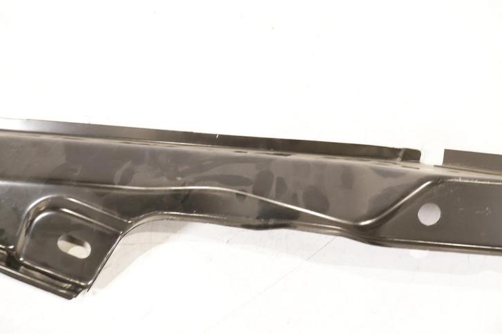 BMW E32 7 Serie OEM Carrosserie langsdraagbalk rechts NIEUW!, Auto-onderdelen, Carrosserie, Ophalen of Verzenden