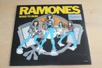 Ramones - Road To Ruin + Backstage Passes + Guitar Pick - LP
