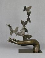 Antoinette - sculptuur, Releasing Beauty - 2,6 kg - 35 cm -