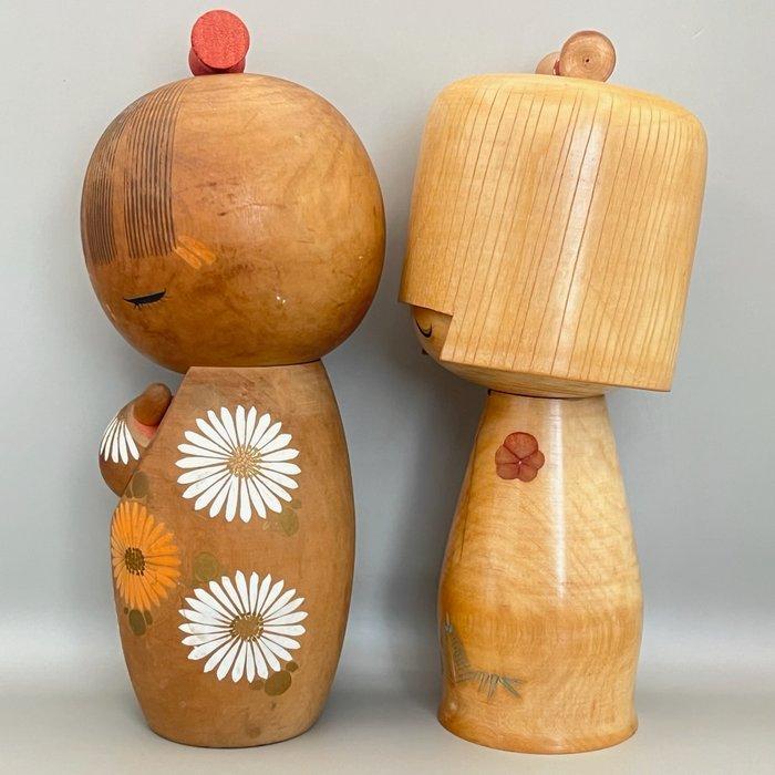 Set van 2 Japanse creatieve Kokeshi-popjes – Hina Giku &, Antiek en Kunst, Curiosa en Brocante