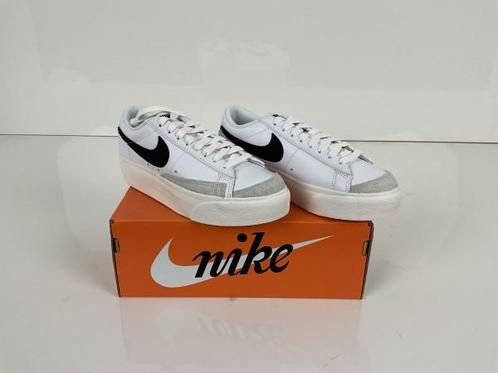 Veiling - Nike W Blazer Low Platform (maat 38), Kleding | Dames, Schoenen