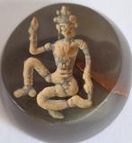 Oud-Khmer agaat Apsara Godheid Kraal Cabochon - 32 cm