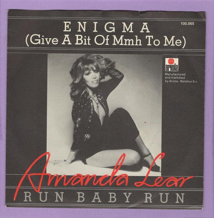 Amanda Lear – Enigma (Give A Bit Of Mmh To Me) / Run Baby Ru, Cd's en Dvd's, Vinyl Singles, Ophalen of Verzenden