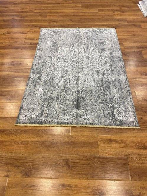 Decoratief grijs tapijt - Tapijt - 190 cm - 130 cm - Nieuwe, Huis en Inrichting, Stoffering | Tapijten en Vloerkleden