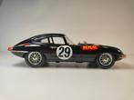 Bburago 1:18 - Modelauto - Jaguar E-type Coupé 1961 rally, Hobby en Vrije tijd, Nieuw