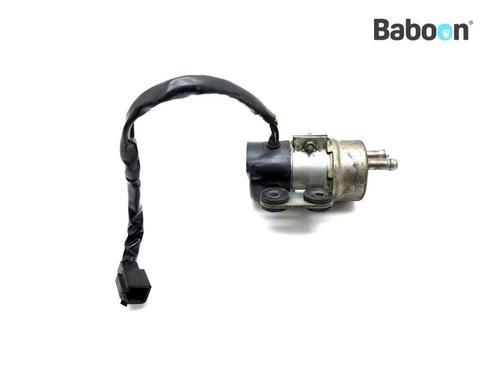 Benzinepomp Suzuki VZ 800 1997-2004 Marauder (VZ800), Motoren, Onderdelen | Suzuki, Gebruikt, Verzenden