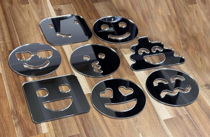 Spiegelset smilies (12x12 cm, 3 mm dik), Bricolage & Construction, Outillage | Autres Machines, Envoi