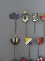 collectie 47 vintage voetbal pins Nederlandse teams, Nieuw