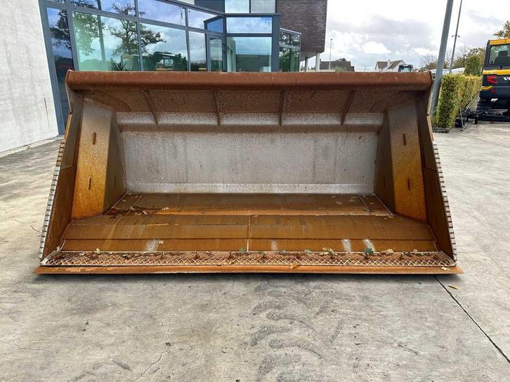 Online veiling - LEONARDI - 2021 - ZW220 - Voorzetapparatuur, Articles professionnels, Machines & Construction | Grues & Excavatrices