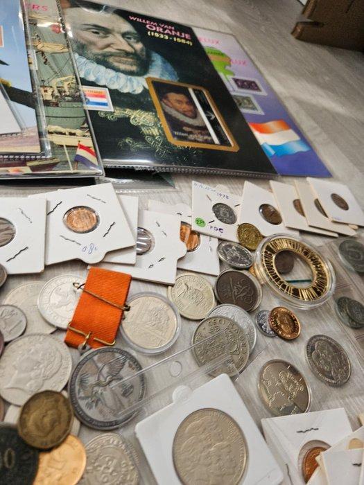 Wereldmunten en medaillesverzameling – gemengde partij met, Postzegels en Munten, Munten | Europa | Niet-Euromunten