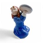 Royal Copenhagen - Beeldje - Girl with pot lid - 3677 -