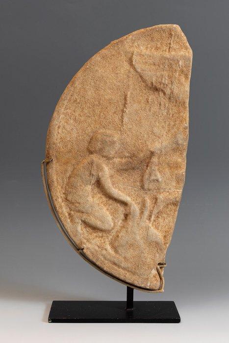 Oud-Romeins Marmer Oscillum Fragment. 1e - 2e eeuw na, Verzamelen, Mineralen en Fossielen