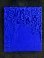 Busco - Dans la couleur International Klein Blue, Antiek en Kunst