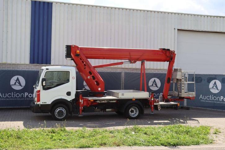 Veiling: Autohoogwerker Nissan 35.12 / Ruthmann STEIGER TBR, Zakelijke goederen, Machines en Bouw | Liften, Steigers en Ladders