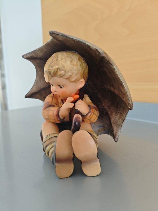 Hummel - Beeldje - Garçon au parapluie - TMK4 - Porselein, Antiek en Kunst, Curiosa en Brocante