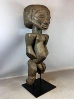Large Eroded African Hemba sculpture on stand - Congo