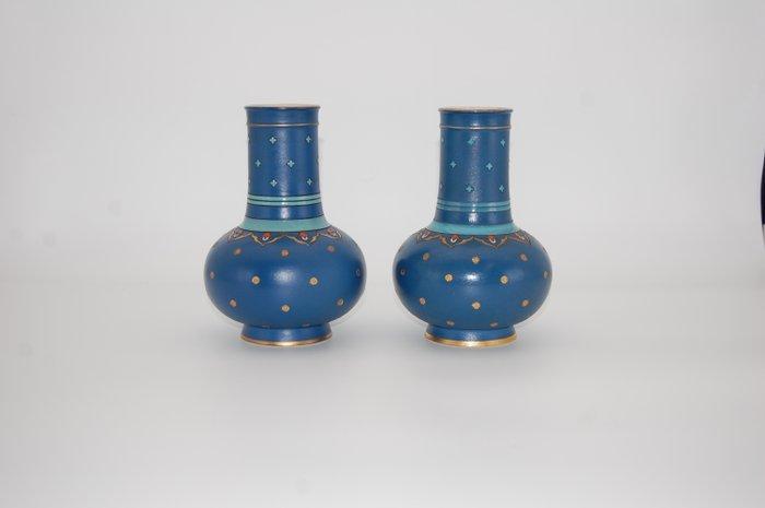 Villeroy & Boch - Mettlach - Vaas (2) - Keramiek - 1909 /, Antiek en Kunst, Antiek | Glaswerk en Kristal