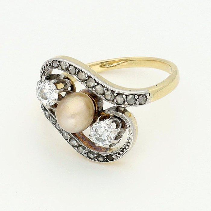 Ring - 18 karaat Geel goud Diamant (Natuurlijk) - Parel., Handtassen en Accessoires, Ringen