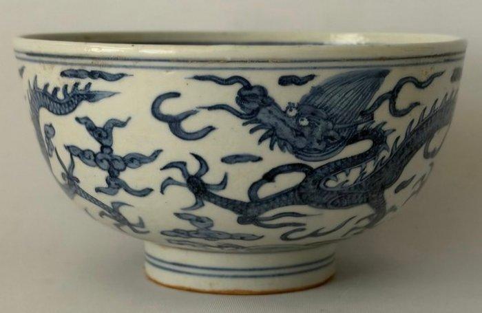 Chinese porseleinen kom, blauw-witte draak met vijf klauwen,, Antiek en Kunst, Antiek | Overige Antiek