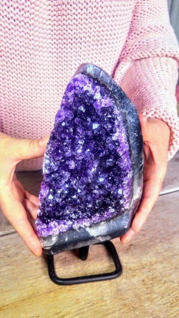Amethist Druse - Cluster Vrije vorm - Hoogte: 23 cm -
