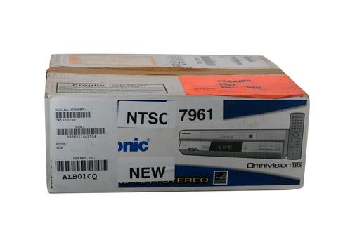 Panasonic PV-V4525S | VHS Videorecorders | NTSC | NEW IN BOX, TV, Hi-fi & Vidéo, Lecteurs vidéo, Envoi