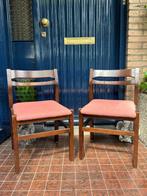 Stoel - Twee vintage stoelen - hout, stof