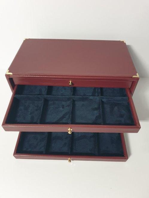 Accessoires. Burgundy eco-leather coin cabinet for 48 places, Postzegels en Munten, Munten | Europa | Niet-Euromunten