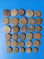 Romeinse Rijk Lot comprising of 30 Æ coins 3rd - 4th century, Postzegels en Munten