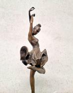 sculptuur, Swirling Ballerina - 42 cm - Brons, Marmer