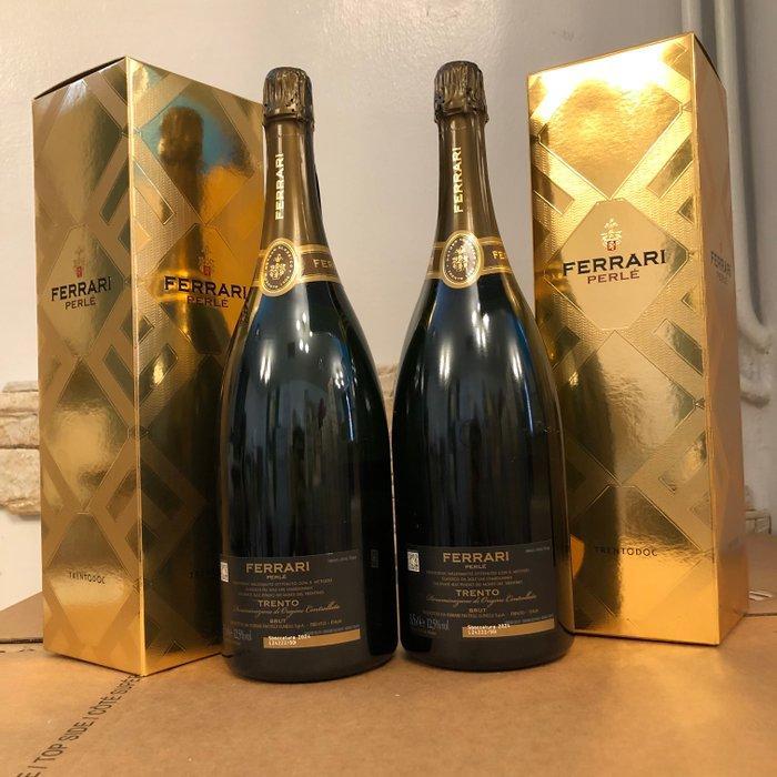 2019 Ferrari F.lli Lunelli, Ferrari Perlé - Trentino Alto, Collections, Vins