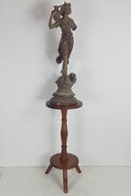 Plantentafel - Strak en eenvoudig - Eik - Piëdestal /, Antiek en Kunst