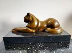Beeld, Naar Michele Decoux - Art Deco Kat - 12.5 cm - Brons,, Antiek en Kunst