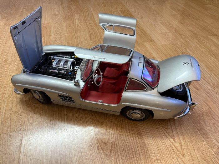 1:8 - Modelauto - Agora Models Mercedes 300 SL Gullwing, Hobby en Vrije tijd, Modelauto's | 1:5 tot 1:12