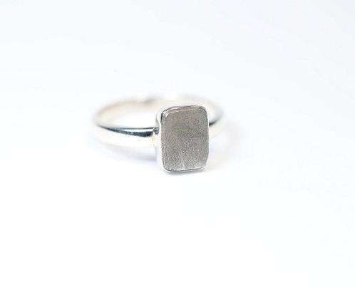 Muonionalusta meteoriet IJzeren meteoriet ring / nieuw -, Verzamelen, Mineralen en Fossielen