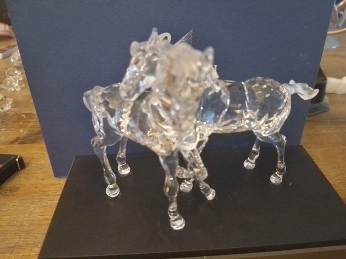 Swarovski - Beeldje - Foals 627637 - Boxed + Certificate -, Antiek en Kunst, Curiosa en Brocante