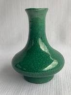 20e-eeuwse Chinese groen geglazuurde vaas. - 8.6 cm  (Zonder, Antiek en Kunst