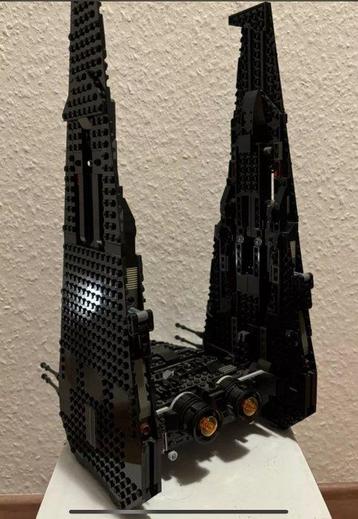 Lego Set - 75256 - Star Wars - Kylo Rens Shuttle black