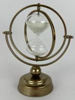 Decoratief ornament - België - Een zandloper op standaard, Antiek en Kunst