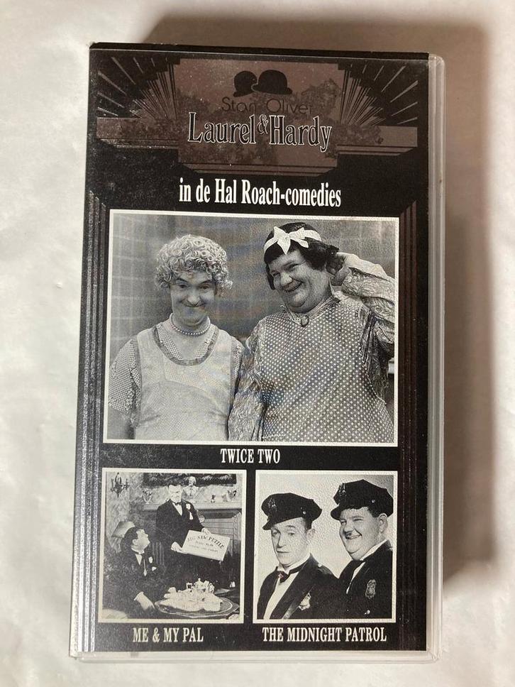 LAUREL & HARDY IN DE HAL ROACH-COMEDIES TWICE TWO ME & MY, Cd's en Dvd's, VHS | Film, Gebruikt