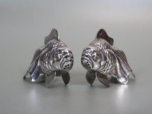 Sluierstaart goudvis peper & zout strooier - Moule - Argent, Antiek en Kunst, Antiek | Zilver en Goud