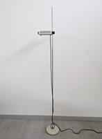 O-LUCE - Joe Colombo - Staande lamp - Alogena 626 - Metaal, Antiek en Kunst