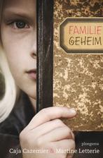 Familiegeheim / Ploegsma kinder- & jeugdboeken 9789021668871, Verzenden, Gelezen, Caja Cazemier